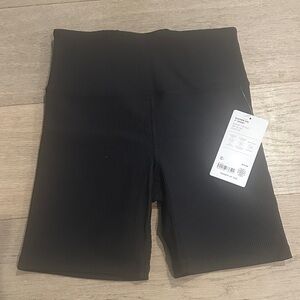 NWT Athleta Elation Rib 7” Short Black sz S